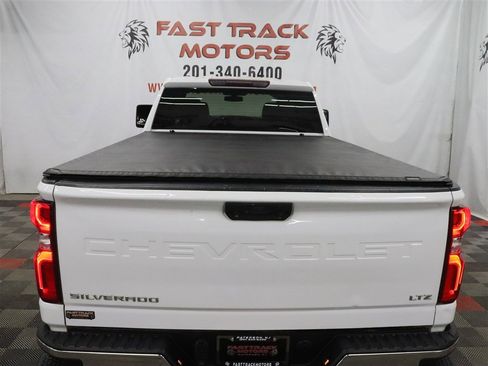 Used 2020 Chevrolet Silverado 2500 LTZ w/ Snow Plow Prep/Camper Package AWD/4WD image 17