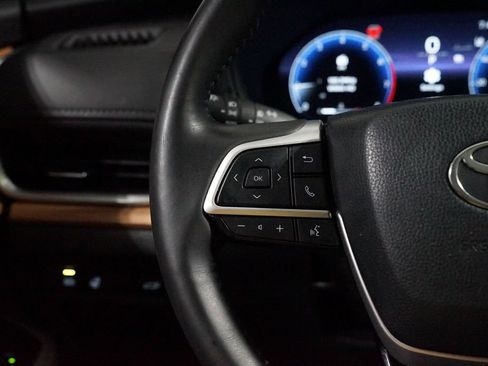 Certified 2024 Toyota Grand Highlander FWD image 14