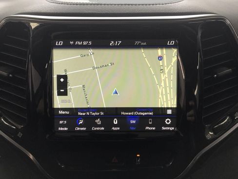 Used 2022 Jeep Cherokee Limited w/ Elite Package AWD/4WD image 43