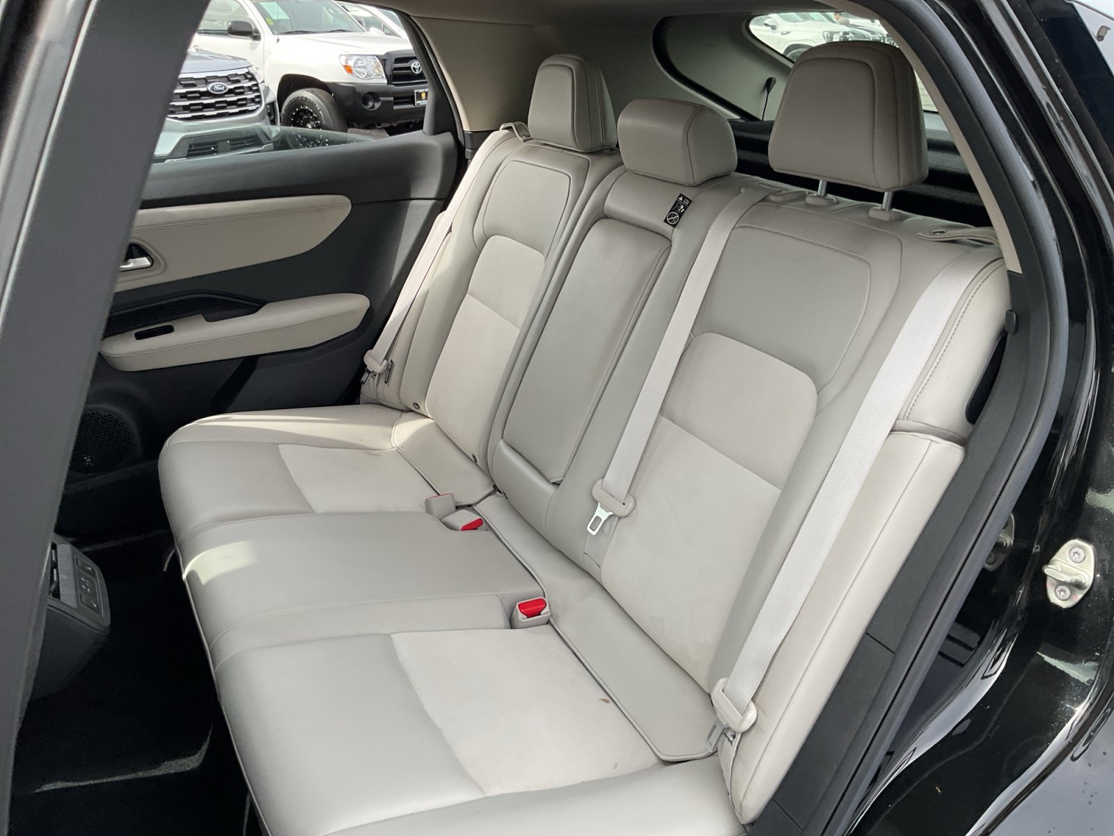 Used 2023 Nissan Ariya FWD image 19