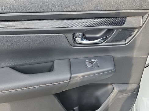 Used 2025 Honda CR-V Sport-L image 18
