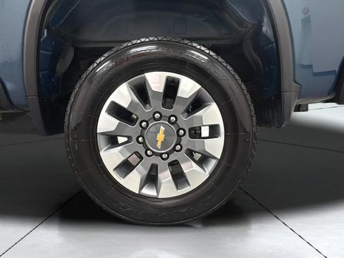 Used 2025 Chevrolet Silverado 2500 Custom w/ Custom Value Package AWD/4WD image 28