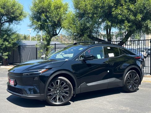 New 2026 Toyota C-HR AWD/4WD image 2