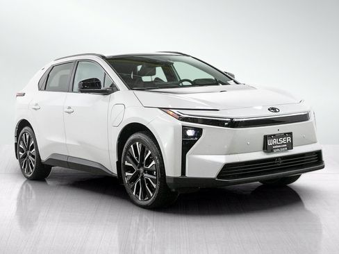 Certified 2026 Toyota bZ AWD/4WD image 7