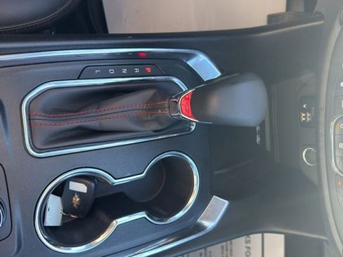 Used 2023 Chevrolet Traverse RS image 19