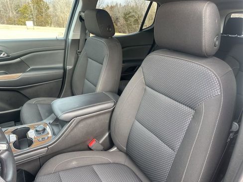 Used 2023 GMC Acadia SLE w/ Driver Convenience Package image 14