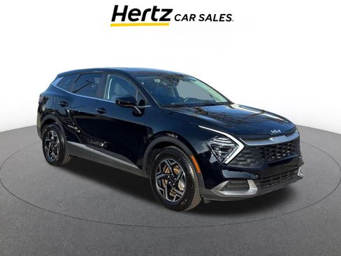 Used 2025 Kia Sportage LX image 1