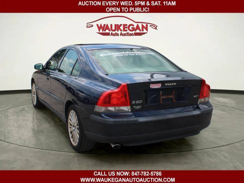 Used 2004 Volvo S60 2.5T FWD image 4