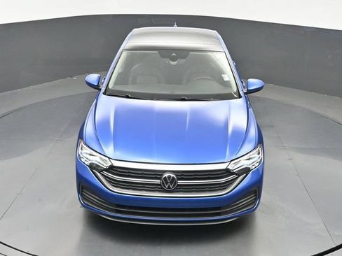 Used 2024 Volkswagen Jetta SE w/ Panoramic Sunroof Package FWD image 27