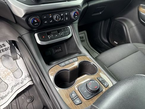 Used 2022 GMC Acadia SLE w/ Driver Convenience Package AWD/4WD image 28