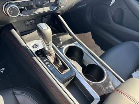 New 2025 Nissan Altima 2.5 SR image 12