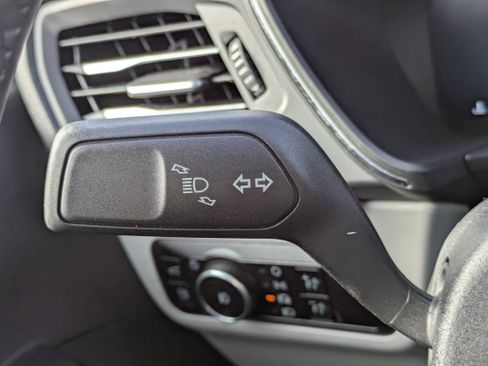 Used 2023 Ford Escape Platinum image 27