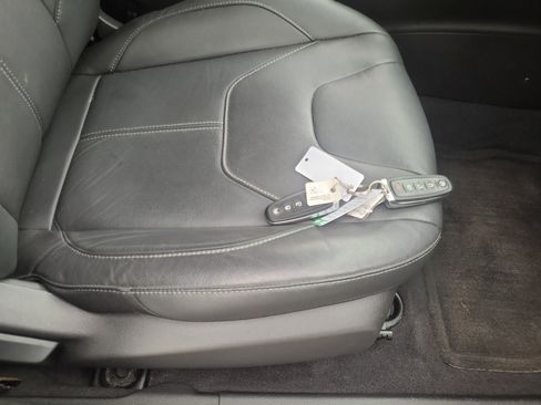 Used 2015 Ford Focus Titanium FWD image 22