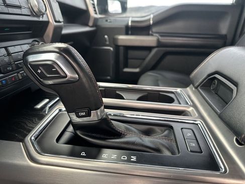 Used 2018 Ford F150 Platinum w/ Equipment Group 701A Luxury image 17