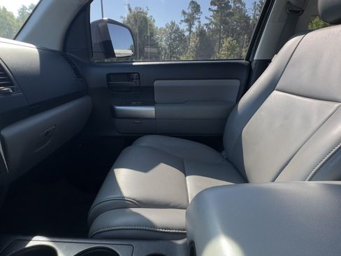 Used 2019 Toyota Sequoia SR5 w/ Premium Package AWD/4WD image 22