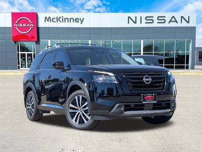 New 2025 Nissan Pathfinder Platinum w/ Black Appearance Package