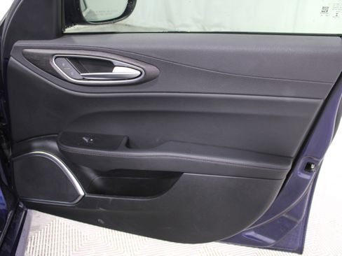 Used 2021 Alfa Romeo Giulia Ti w/ Active Assist 2 Package TI image 25