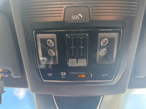New 2026 Volkswagen Tiguan SE R-Line AWD/4WD image 15