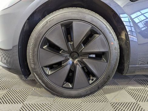 Used 2024 Tesla Model 3 Standard Range image 14