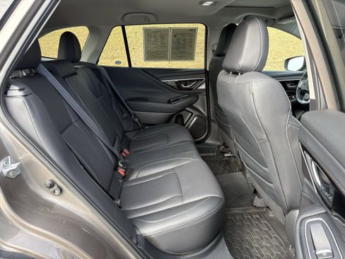Used 2023 Subaru Outback Limited image 28