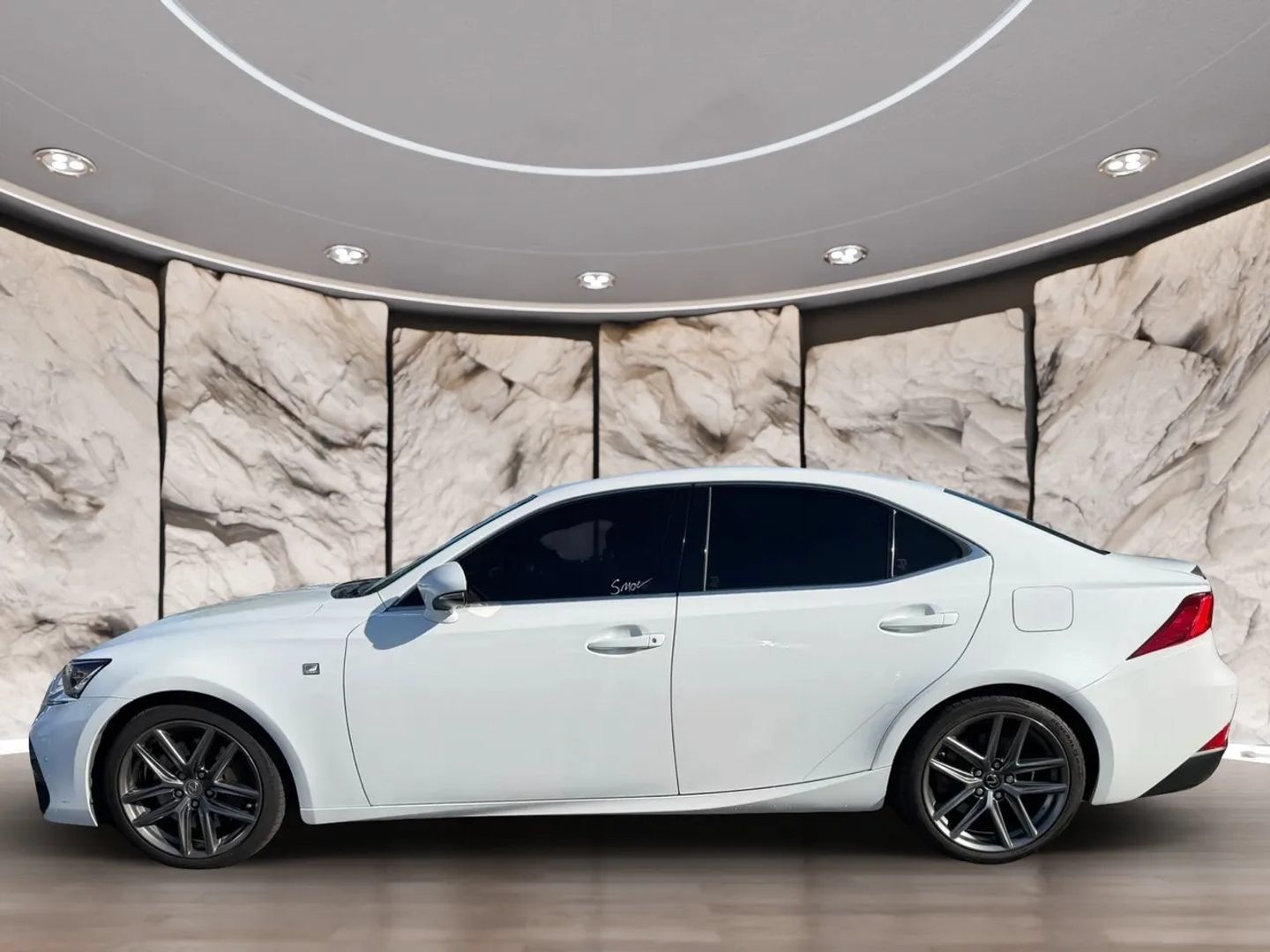 Used 2018 Lexus IS 350 F Sport RWD image 5