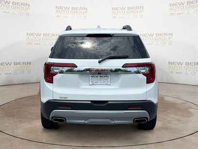 Used 2023 GMC Acadia SLT