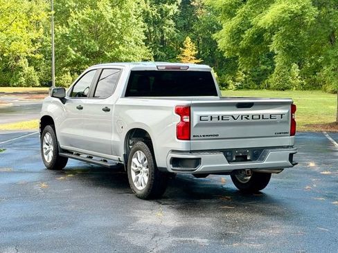 Used 2021 Chevrolet Silverado 1500 Custom w/ LPO, Dark Essentials Package RWD image 5