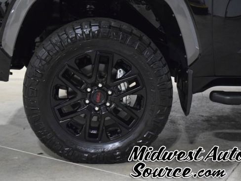 Used 2024 Toyota Tundra Limited image 6