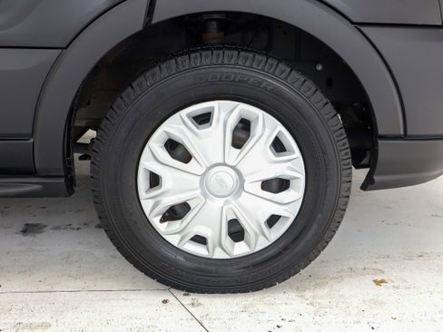 Used 2019 Ford Transit 150 XLT image 29