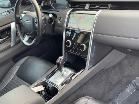 Used 2020 Land Rover Discovery Sport S image 11