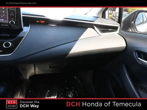 Used 2021 Toyota Corolla LE FWD image 14