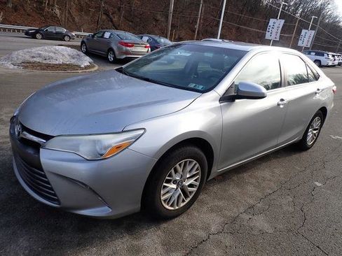 Certified 2017 Toyota Camry LE image 7