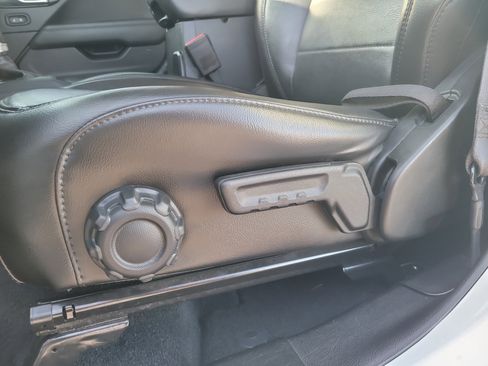 Used 2021 Jeep Wrangler Unlimited Sahara image 16