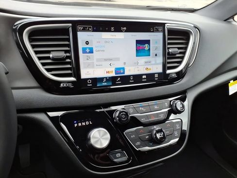 New 2026 Chrysler Voyager LX FWD image 18