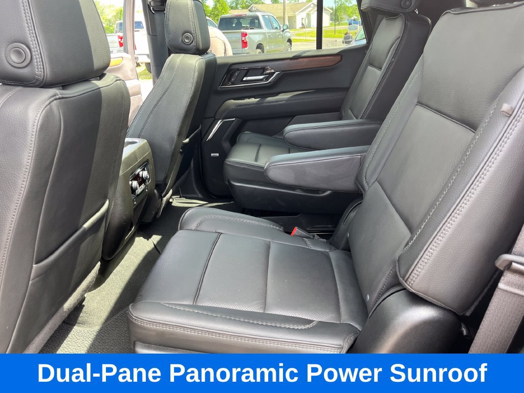 Used 2026 GMC Yukon Denali w/ Sun & Power Step Package AWD/4WD image 19