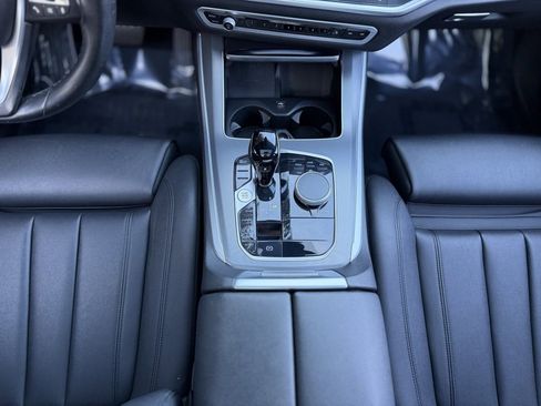 Used 2022 BMW X5 sDrive40i w/ Parking Assistance Package image 49