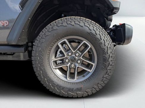 New 2026 Jeep Gladiator Mojave w/ Safety Group AWD/4WD image 10