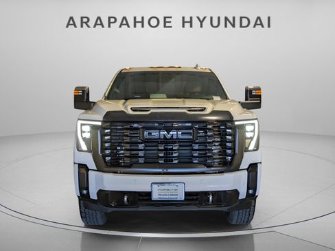Used 2024 GMC Sierra 3500 Denali Ultimate AWD/4WD image 8