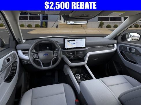 New 2026 Ford Explorer Platinum w/ LUX Leather Package image 9