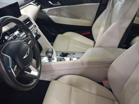 Used 2025 Genesis G70 2.5T AWD/4WD image 9