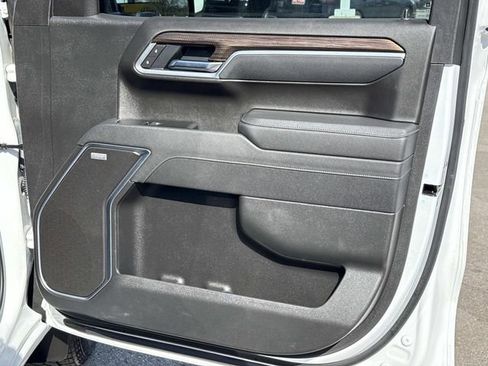 Used 2025 Chevrolet Silverado 1500 RST image 18