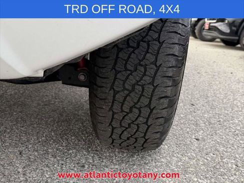 Certified 2024 Toyota Tacoma TRD Off-Road AWD/4WD image 33