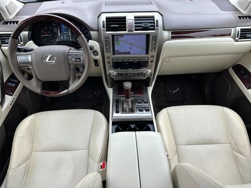 Used 2014 Lexus GX 460 Luxury AWD/4WD image 15