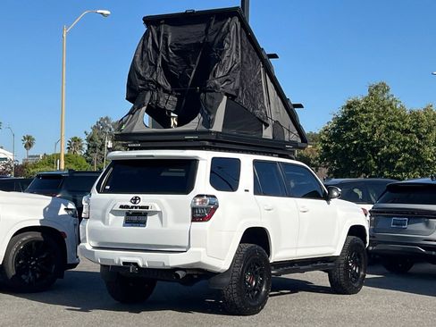 Used 2023 Toyota 4Runner SR5 Premium w/ Moonroof Package AWD/4WD image 29
