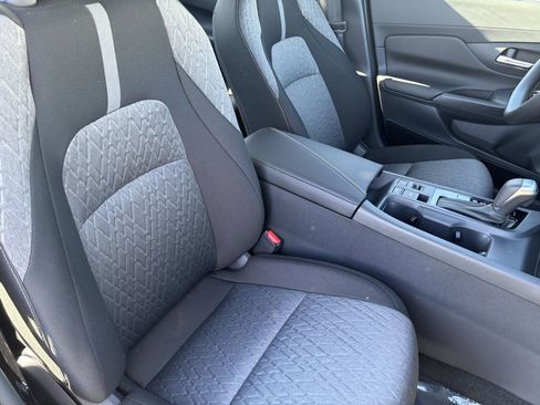 New 2026 Nissan Sentra SV w/ Floor Mat Package FWD image 8