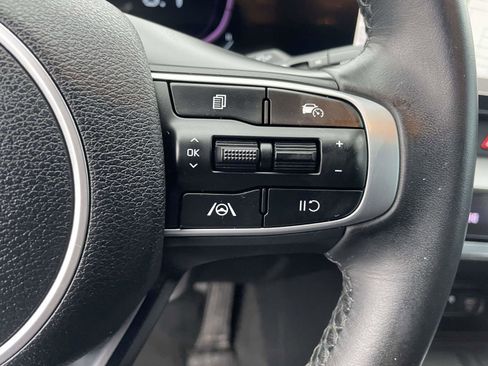 Used 2023 Kia Sportage EX image 15