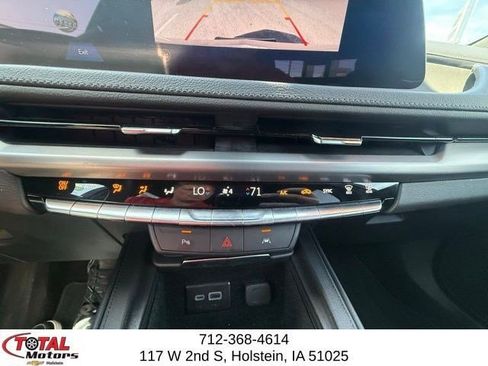 Used 2025 Cadillac XT4 Premium Luxury AWD/4WD image 28