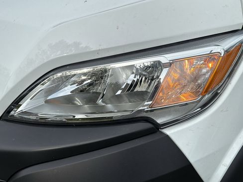 Used 2025 RAM ProMaster 2500 w/ Premium Convenience Group image 9