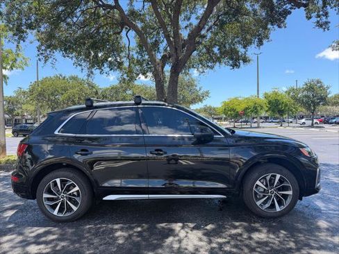 Used 2023 Audi Q5 2.0T Premium w/ Convenience Package AWD/4WD image 9