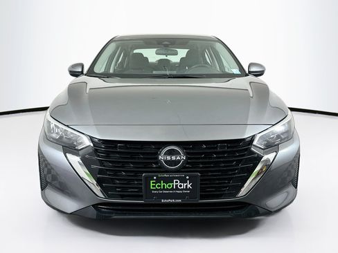 Used 2025 Nissan Sentra S FWD image 2
